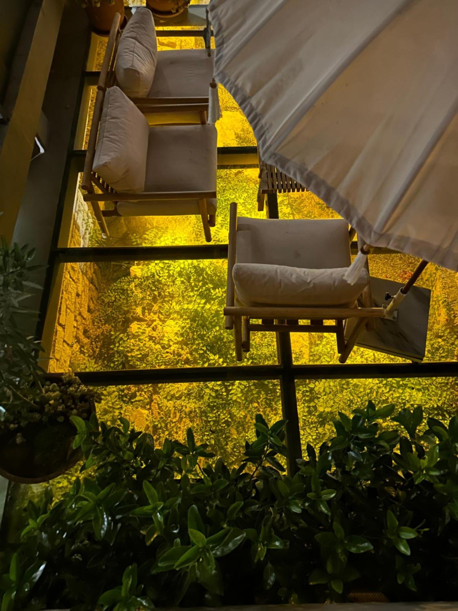 6 Rooms By Azumare Side Exterior photo